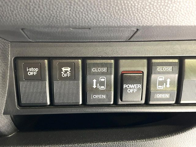 �y�����p���[�X���C�h�h�A�z�X�}�[�g�L�[��^�]�Ȃ̃X�C�b�`�Ō�ȗ����X���C�h�h�A�̊J���\���d��������͂����ăh�A���J����K�v�������A�����Ȃ��q�l�ł��ȒP�ɊJ���߂ł����K�ł���