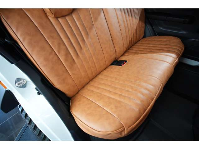 ��Ȃ͑�l�ł������������X�y�[�X���m�ۂ��A���p���̍����݌v�ƂȂ��Ă���܂��B����2�X�s�[�J�[����������Ă���A��Ȃł����K�ɉ��y��h���C�u���y���߂鋏�S�n�̗ǂ���Ԃł��B