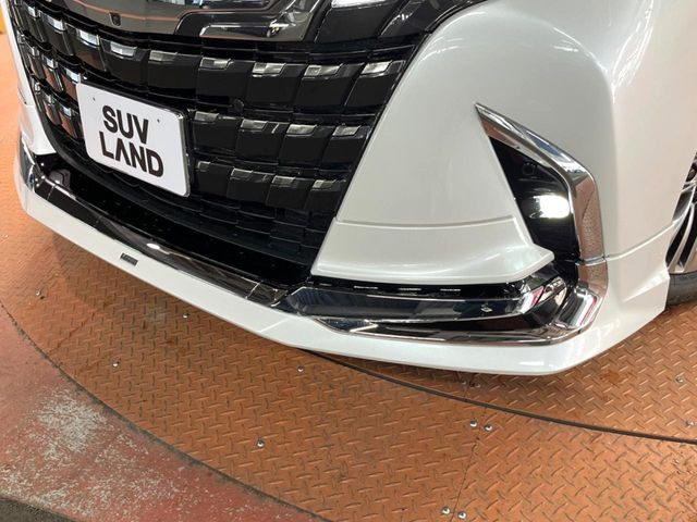 【モデリスタエアロ】人気のモデリスタエアロを装着!クルマの外観がよりスタイリッシュになり、街中で存在感あふれる1台に♪将来買い替える時にもリセールに影響しやすく、価値ある人気の装備です!