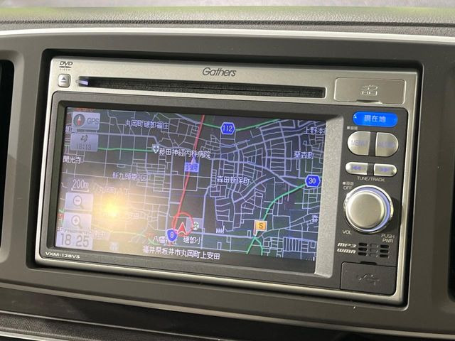 �y�����i�r�z�l�C�̏����i�r�𑕔����Ă���܂��B�i�r�̎g���₷���͂������A�I�[�f�B�I�@�\���[��!�L�����v�◷�s�͂������A�ʋ΂┃�����ȂǕ��i�̃h���C�u���y�����Ȃ�͂���