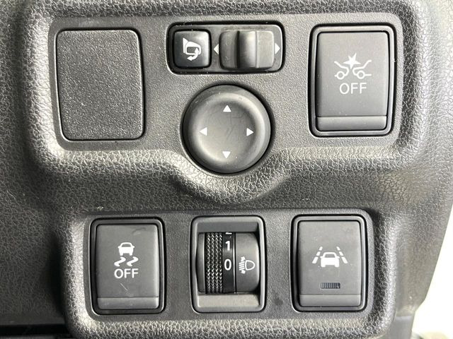 �y�C���e���W�F���gLI�z���s���̎Ԑ�����͂ݏo�������Ȏ��A�x�����Ƌ��ɃX�e�A�����O�ƃu���[�L�𐧌䂵�A�Ԑ����𑖍s����l�ɃA�V�X�g�B�����S�ȉ^�]���T�|�[�g���Ă���܂�!