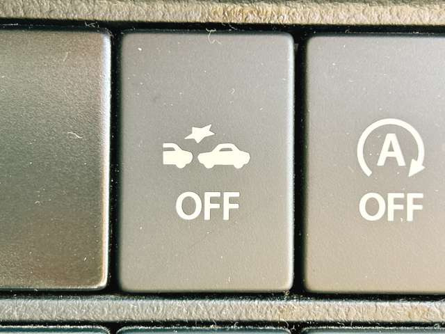 �y�Փˌy�����u�z���s���ɑO���̎ԗ�����F�����A�Փ˂������Ȏ��͌x��ƃu���[�L�ŏՓˉ���Ɣ�Q�y�����A�V�X�g�B�����S�Ƀh���C�u�����y���݂��������܂��B