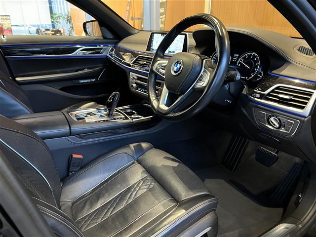 7シリーズ750Li Mスポーツ