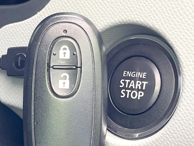 �y�L�[���X�X�^�[�g�V�X�e���z�J�o����|�P�b�g�ɓ��ꂽ�܂܂ł��h�A�̎{���E�������\�ȃX�}�[�g�L�[�𑕔��B�G���W���̃I���E�I�t�����J�M�����o���K�v����������Ƃ��Ă��֗��ł���