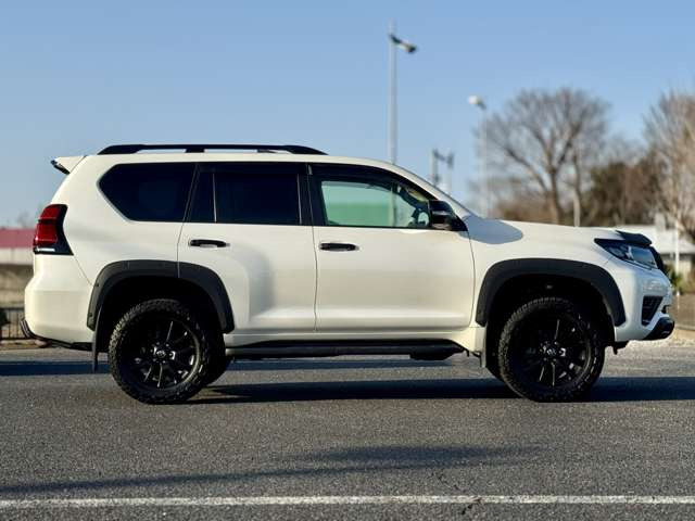 LINEのご登録で画像や動画、詳細なお見積書をお送りできます。お気軽にお問い合わせください。店長・久保のLINE IDになりますので、ご利用くださいませ。ID:@853xfxig