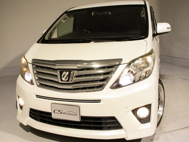 ★HIDヘッドライト★明るさ、視認性抜群!LEDへの換装もお任せください!