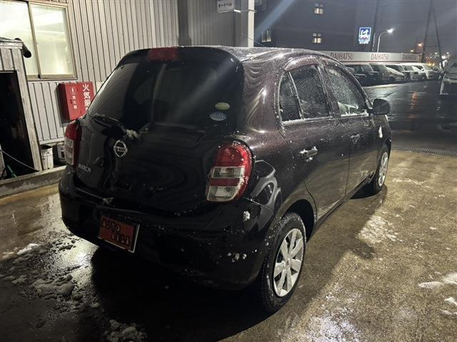 �݌ɎԂ́A�F�X�ȎԎ킪�������p�ӂ������Ă���܂��B