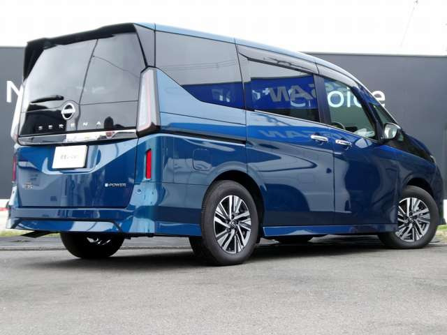 セレナ1.4 e-POWER ハイウェイスターV