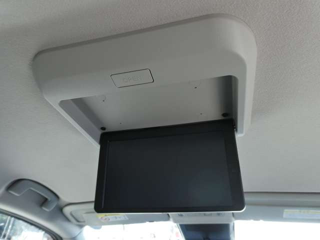 セレナ1.4 e-POWER ルキシオン