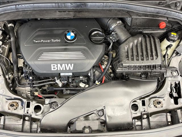 �����X�ł́A�e���[�J�[�̐�p�f�f�e�X�^�[�𓱓��B���Ǝ��i�����e�N�j�J���X�^�b�t���풓���Ă���܂��̂ŁA������̍ۂɂ����S���Ă����p���������܂��B