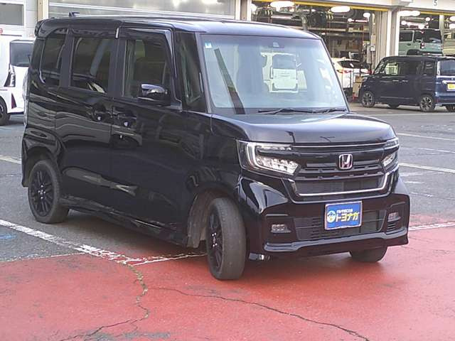 N-BOXカスタムL ターボ スタイルプラス ブラック 4WD