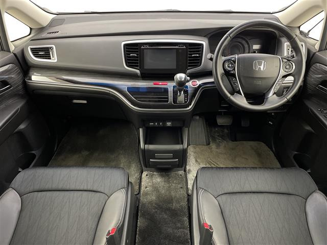 オデッセイ2.4 アブソルート EX 4WD