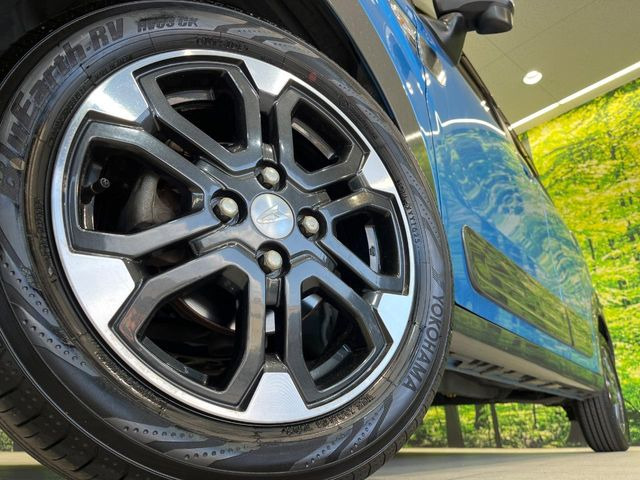 �y����15�C���`�A���~�z�C�[���z�O�ςɃ}�b�`���������A���~�z�C�[���𑕒����Ă���܂��B�e��ЊO�A���~�z�C�[����A�X�^�b�h���X�^�C�����戵�����Ă���܂��B���񂲑��k����������