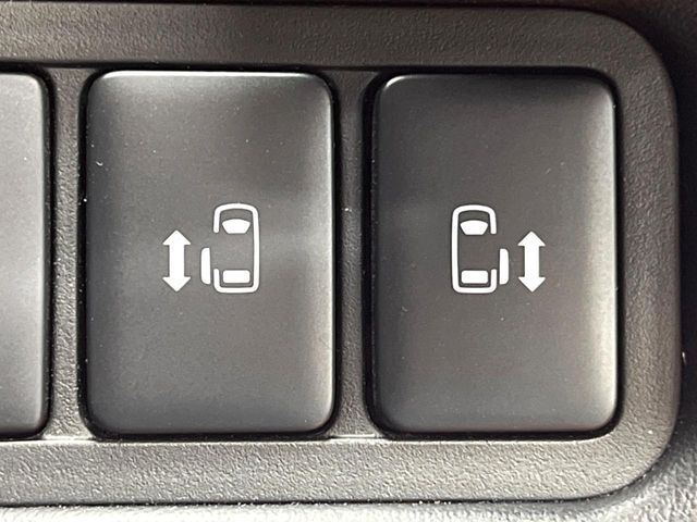 �y�����p���[�X���C�h�h�A�z�X�}�[�g�L�[��^�]�Ȃ̃X�C�b�`�Ō�ȗ����X���C�h�h�A�̊J���\���d��������͂����ăh�A���J����K�v�������A�����Ȃ��q�l�ł��ȒP�ɊJ���߂ł����K�ł���