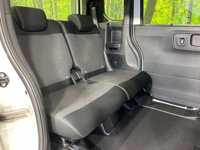 ���i���ȃI���W�i���t���A�}�b�g���I�v�V�����ɂĂ��p�ӂ��Ă���܂��B���D���ȃf�U�C����J���[�����Ԃɍ��킹�đI��ł����������Ƃ��ł��܂���