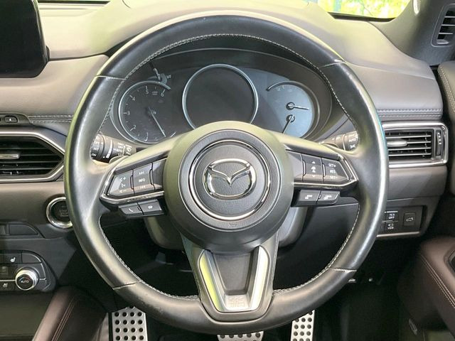 �y�����v�����X�e�A�����O�z�㎿�Ȋv���g�p���邱�ƂŁA��ɂ����������݂ƂĂ��^�]���₷���n���h���ł���