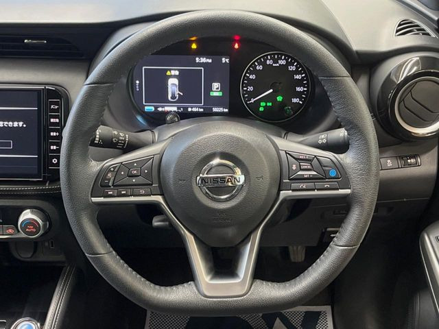 �y�����v�����X�e�A�����O�z�㎿�Ȋv���g�p���邱�ƂŁA��ɂ����������݂ƂĂ��^�]���₷���n���h���ł���