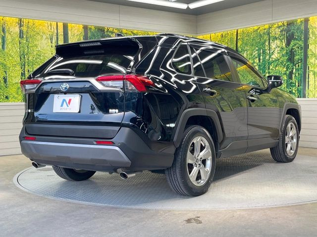 ☆全国のネクステージからお取り寄せが可能※!遠方の店舗に展示してあるクルマが気になる場合も、最寄りの店舗でご覧いただくことが可能です!是非私たちに要望をお聞かせください!※別途費用