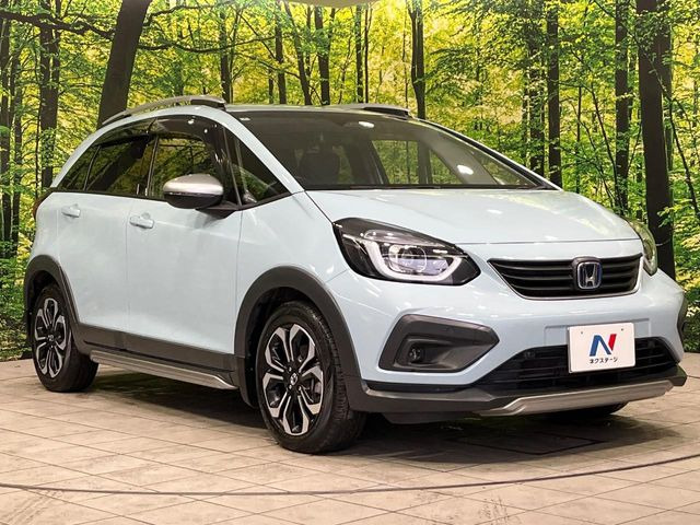 高透明度のガラス皮膜で撥水はもちろん、上質なツヤ・光沢を実現。紫外線や酸性雨から大切な愛車を保護し、色あせ・劣化を防止。「弾スプラッシュコート」、「弾プリミッサコート」からお選びいただけます。