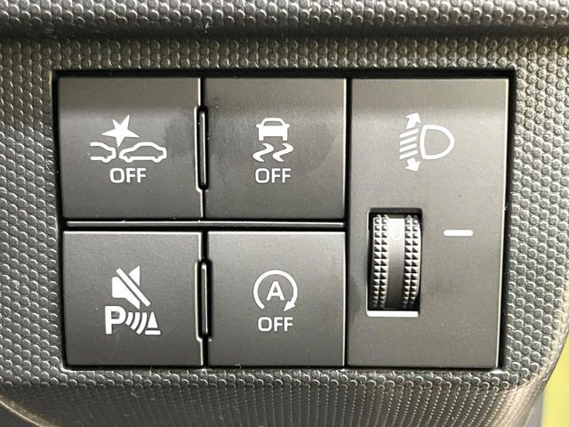 �y�X�}�[�g�A�V�X�g�z���s���ɑO���̎ԗ�����F�����A�Փ˂������Ȏ��͌x��ƃu���[�L�ŏՓˉ���Ɣ�Q�y�����A�V�X�g�B�����S�Ƀh���C�u�����y���݂��������܂��B