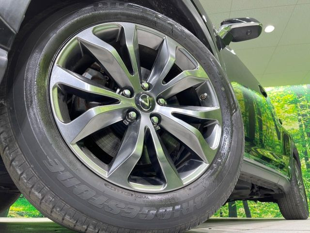 �y����18�C���`�A���~�z�C�[���z�O�ςɃ}�b�`���������A���~�z�C�[���𑕒����Ă���܂��B�e��ЊO�A���~�z�C�[����A�X�^�b�h���X�^�C�����戵�����Ă���܂��B���񂲑��k����������