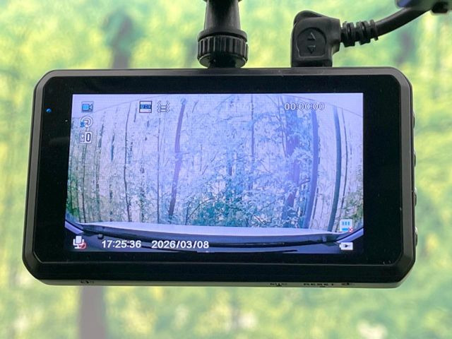 �y�h���C�u���R�[�_�[�z�h���C�u���R�[�_�[����!���s���͂������A������^�]�⎖�̂ɑ��������ہA�f���ŋL�^���A����̃��X�N�ɔ����܂��B���L�^�pSD�J�[�h�͂��q�l�����g�ł��������������K�v������܂��B