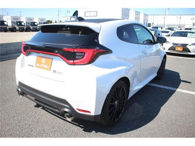 ���Ǝҗl�ւ̔̔��͂��f�肳���Ă��������܂��B �Ԍ������ԗ��̏ꍇ�́A�Ԍ����擾�������x�������z�ŕ\�����Ă���܂��B