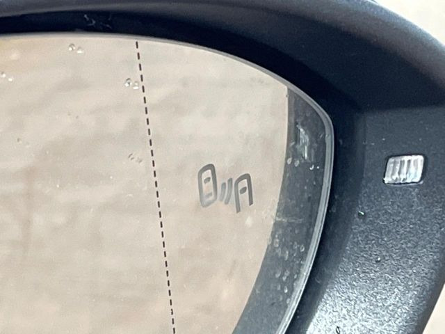 ���u���C���h�X�|�b�g�f�B�e�N�V����:���p����̎Ԃ����m���A�h���C�o�[���Ԑ��ύX���s���ۂɁA�x�����Ƌ��ɒ��ӂ𑣂��Ă������S�x���@�\�ł�!