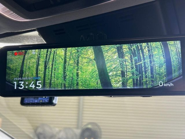 �y�f�W�^���C���i�[�~���[�z��Ȃ̑傫�ȉו��⓯��҂Ō�����m�F���Â炢���ł����S!�J�������B�e�����ԗ�����̉f�������[���~���[���ɕ\���B�N���A�Ȏ��E�ŏ󋵂̊m�F���\�ł�!