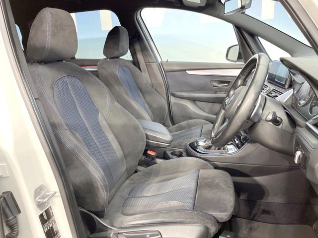 ���V�[�g�̎g�p��:�j��E�ւ�������Ȃ��A�����̒ʂ肫�ꂢ�ȏ�Ԃ��ێ����Ă���܂��B�܂��A�����N���[�j���O�E�R�[�e�B���O�����p�����������܂��B