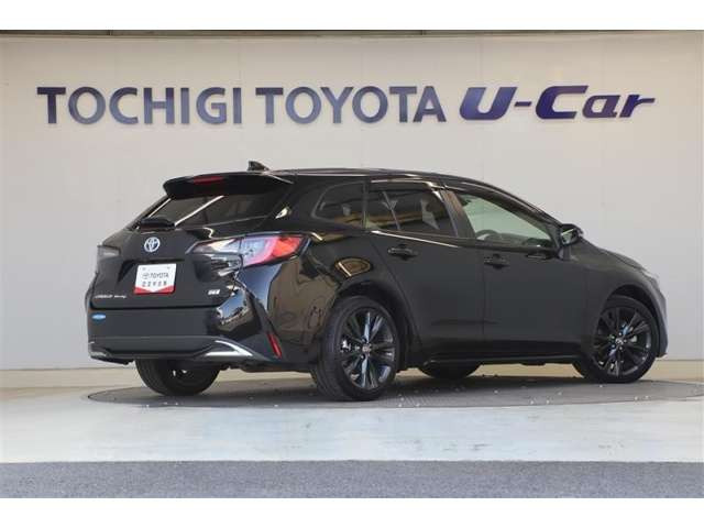 カローラツーリング1.8 ハイブリッド W×B