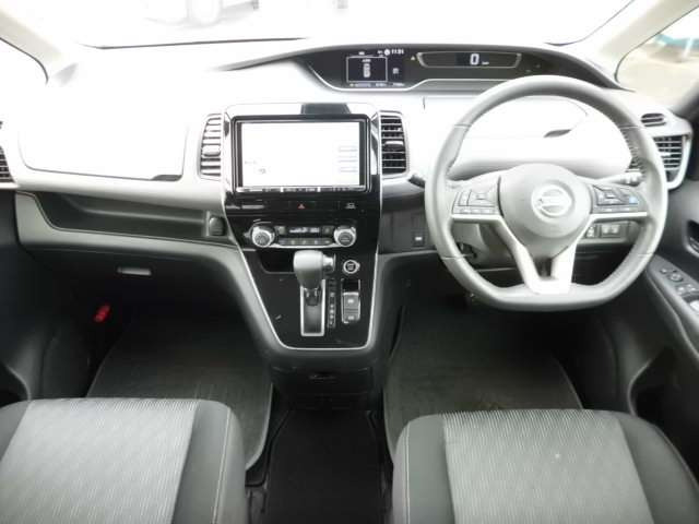 セレナ2.0 ハイウェイスター V 4WD