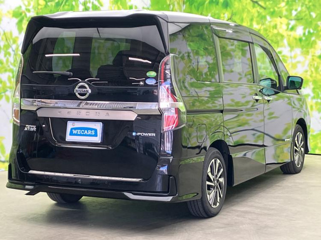 セレナ1.2 e-POWER ハイウェイスターV