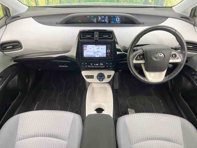 プリウス1.8 S セーフティ プラス