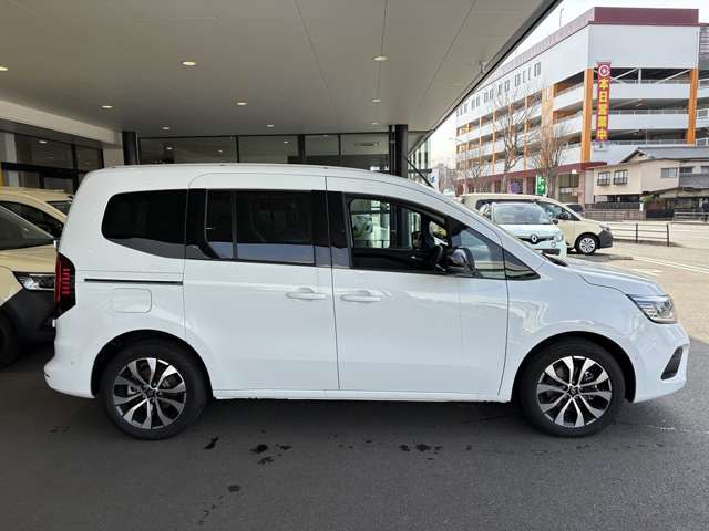 �f�B�[�[���G���W�����f���́A�R���R��ƂȂ�19.6km/L(WLTC)�ւƌ���B