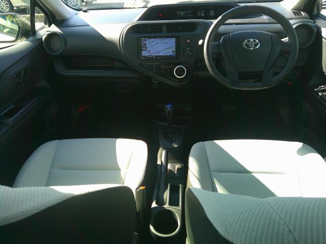 ���O���̐��|�E�{�f�B�R�[�e�B���O��CAR�N���[�j���O���Ǝ҂��{�H�������܂��̂ő�ϐ����B�I���b�N�X�����Ԃł݂͂Ȃ��܂ɉ��K�ȃh���C�u�����񑩁B