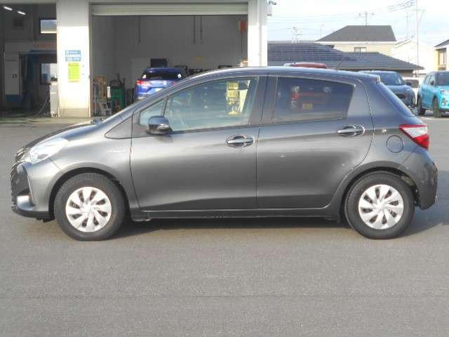 ヴィッツ1.5 ハイブリッド F