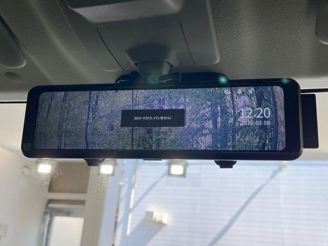 【ドライブレコーダー】ドライブレコーダー装備!走行中はもちろん、あおり運転や事故に遭遇した際、映像で記録し、万一のリスクに備えます。※記録用SDカードはお客様ご自身でご準備いただく必要があります。