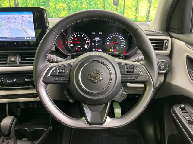 �y�X�e�A�����O�X�C�b�`�z�^�]���A�O������ڐ������炷���ƂȂ��A�I�[�f�B�I���̑��삪�\�ȕ֗��@�\!���S&���K�ȃh���C�u�����o���Ă���܂���