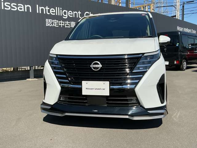 セレナ1.4 e-4ORCE ハイウェイスターV 4WD