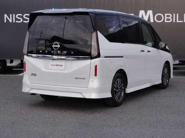 セレナ1.4 e-POWER ハイウェイスターV