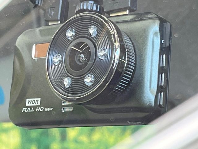 �y�h���C�u���R�[�_�[�z�h���C�u���R�[�_�[����!���s���͂������A������^�]�⎖�̂ɑ��������ہA�f���ŋL�^���A����̃��X�N�ɔ����܂��B���L�^�pSD�J�[�h�͂��q�l�����g�ł��������������K�v������܂��B