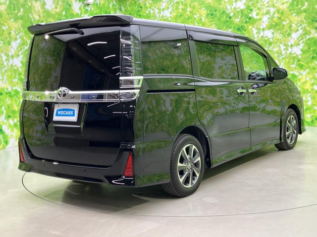 ヴォクシー2.0 ZS 煌III