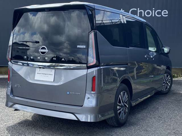 セレナ1.4 e-POWER ハイウェイスターV