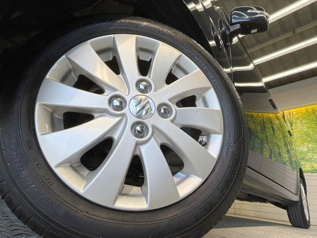 �y����14�C���`�A���~�z�C�[���z�O�ςɃ}�b�`���������A���~�z�C�[���𑕒����Ă���܂��B�e��ЊO�A���~�z�C�[����A�X�^�b�h���X�^�C�����戵�����Ă���܂��B���񂲑��k����������