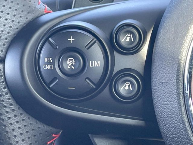 �����[�_�[�N���[�Y�R���g���[��:�O�̎ԂƂ̎Ԋԋ��������ɂƂ�A��葬�x�Ŏ������s���Ă���鎟����̃N���[�Y�R���g���[��!��ɍ������H�⎩���Ԑ�p���H�Ŏg�p����֗��ȋ@�\�ł�!