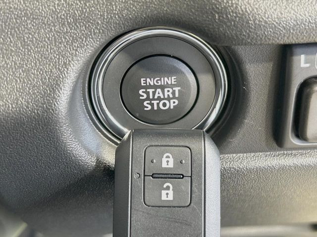 �y�L�[���X�X�^�[�g�V�X�e���z�J�o����|�P�b�g�ɓ��ꂽ�܂܂ł��h�A�̎{���E�������\�ȃX�}�[�g�L�[�𑕔��B�G���W���̃I���E�I�t�����J�M�����o���K�v����������Ƃ��Ă��֗��ł���