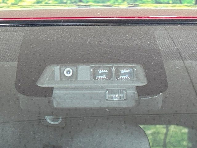 �y�g���^�Z�[�t�e�B�Z���X�z���s���ɑO���̎ԗ�����F�����A�Փ˂������Ȏ��͌x��ƃu���[�L�ŏՓˉ���Ɣ�Q�y�����A�V�X�g�B�����S�Ƀh���C�u�����y���݂��������܂��B