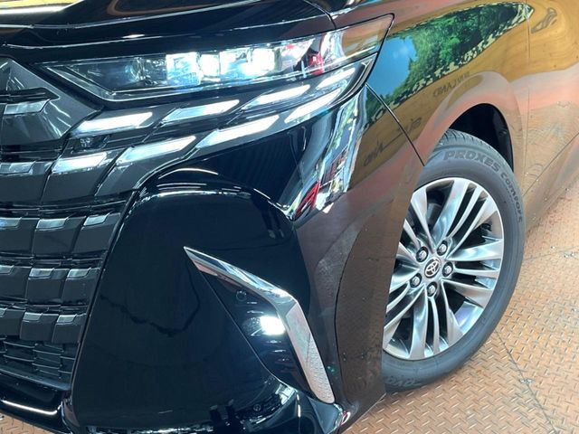 【シーケンシャルターンランプ付きLEDヘッドライト】人気の『流れるウィンカー』付きのLEDヘッドライトを装備♪高級感はもちろん、点灯時は存在感たっぷりで他車からも認識されやすく安心です。