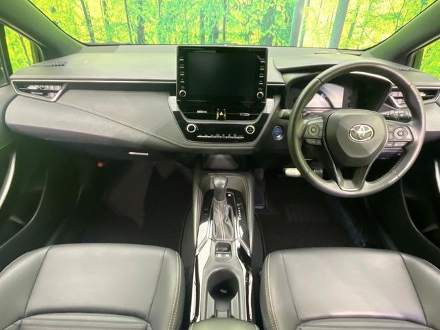 カローラツーリング1.8 ハイブリッド W×B